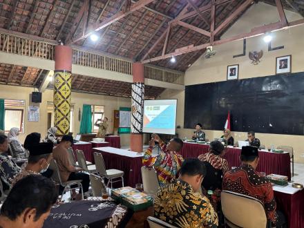 Sosialisasi Penyusunan Indikator Kinerja Lurah