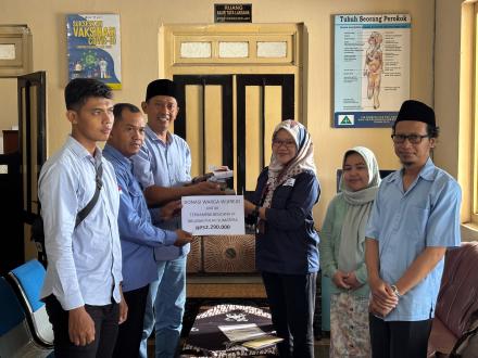 Lurah Wijirejo Salurkan Hasil Donasi Warga Wijirejo melelui PMI